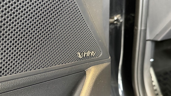 Hyundai IONIQ 18 of 21