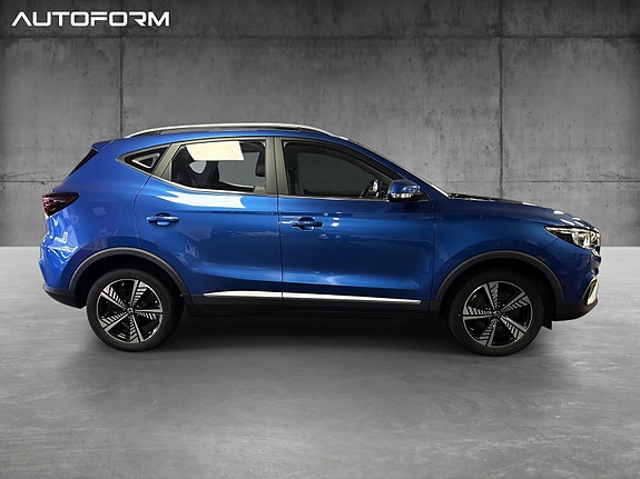 MG ZS EV 4 of 14