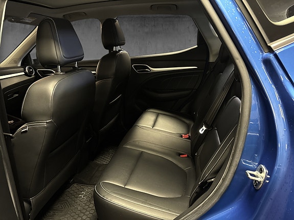 MG ZS EV 12 of 14