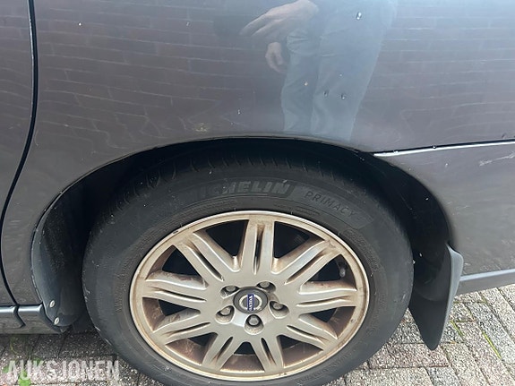 Volvo V70 24 of 28
