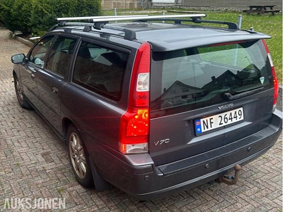 Volvo V70 5 of 28