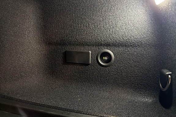 BMW iX3 21 of 24
