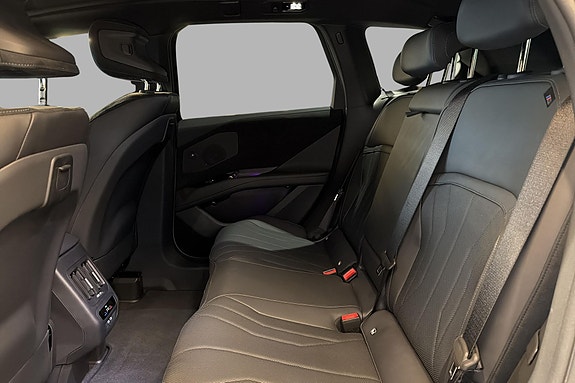BMW iX3 11 of 24