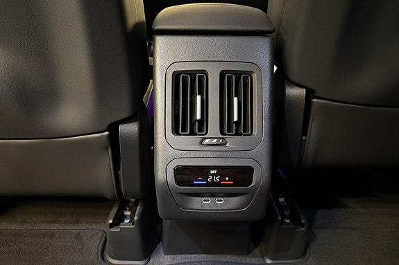 BMW iX3 19 of 24