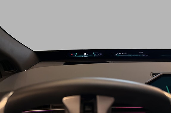 BMW iX3 7 of 24