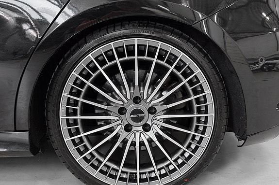 Mercedes-Benz A250 e 6 of 30