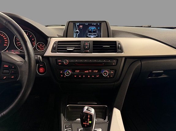 BMW 316i 10 of 30