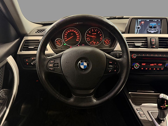 BMW 316i 8 of 30