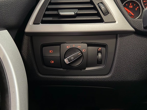 BMW 316i 15 of 30
