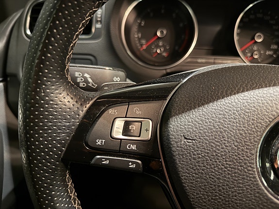 Volkswagen Polo Cross 7 of 23