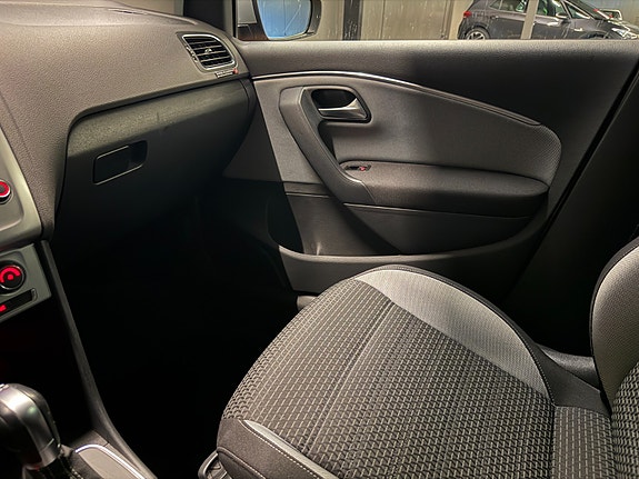 Volkswagen Polo Cross 19 of 23