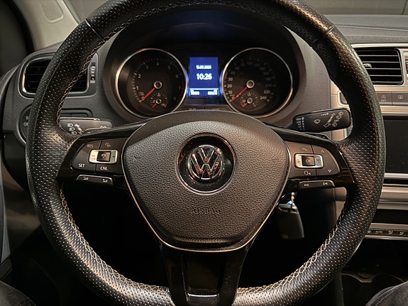 Volkswagen Polo Cross 5 of 23
