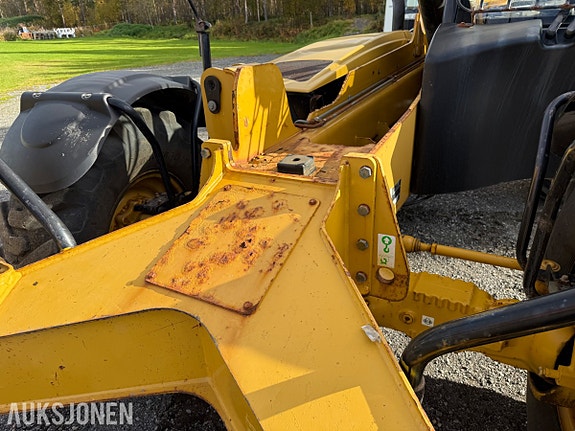 Cat TH460B 13 of 30