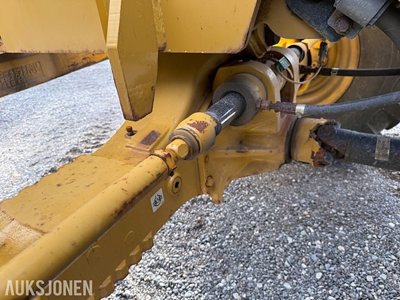 Cat TH460B 22 of 30