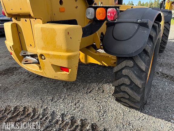 Cat TH460B 26 of 30
