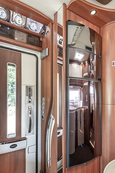 Carthago Chic E-Line I 51 QB - SATT NED 50.000KR 21 of 30