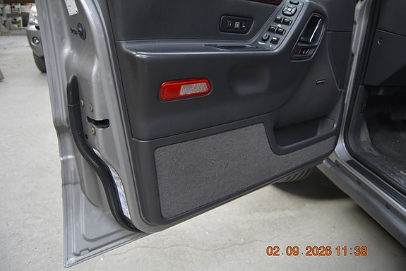 Jeep Grand Cherokee 27 of 30