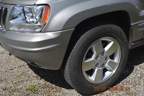 Jeep Grand Cherokee 30 of 30