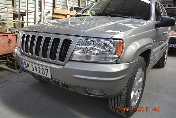 Jeep Grand Cherokee 8 of 30