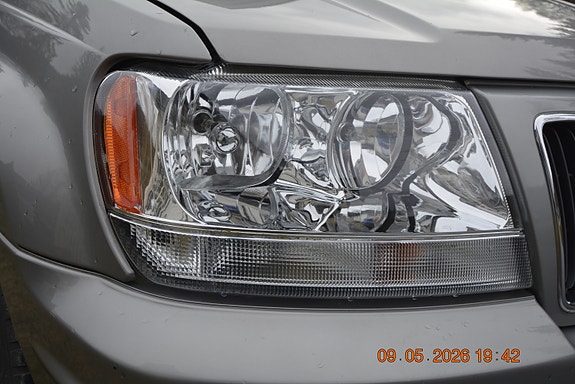 Jeep Grand Cherokee 12 of 30