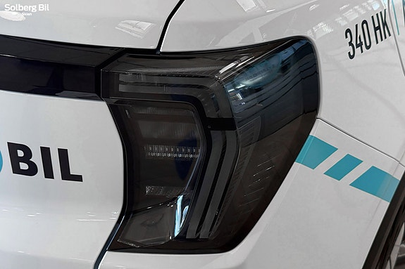 Ford Explorer 16 of 30