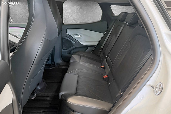 Ford Explorer 19 of 30