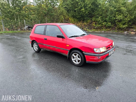 Nissan Sunny 6 of 30
