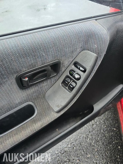 Nissan Sunny 19 of 30