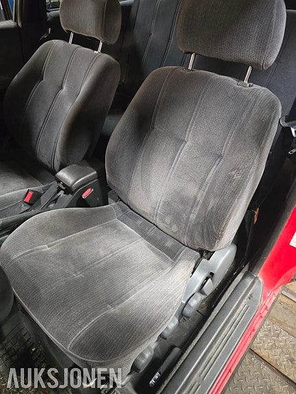 Nissan Sunny 20 of 30