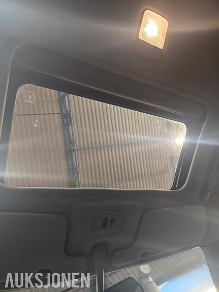 Nissan Sunny 29 of 30