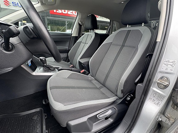 Volkswagen Polo 13 of 25