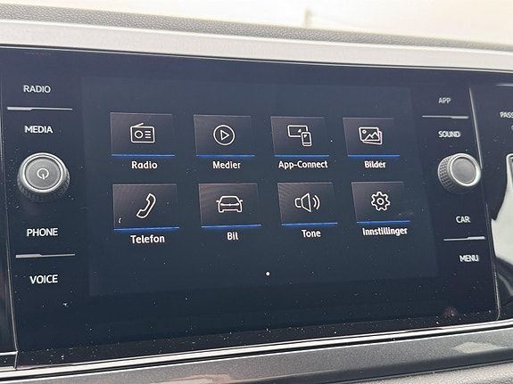 Volkswagen Polo 21 of 25