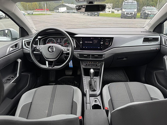 Volkswagen Polo 12 of 25