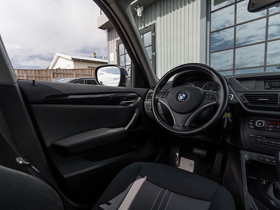 BMW X1 20 of 30