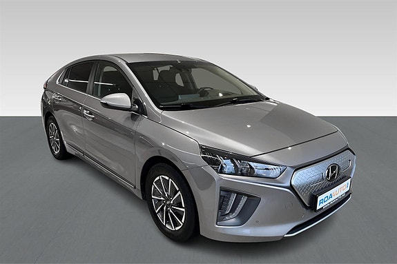 Hyundai IONIQ 8 of 30