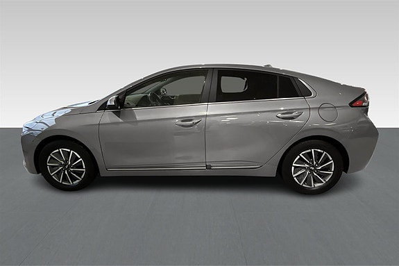 Hyundai IONIQ 3 of 30