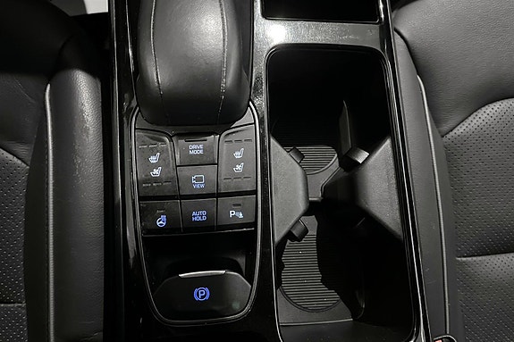 Hyundai IONIQ 22 of 30
