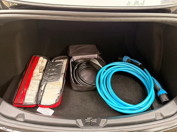 Tesla Model 3 17 of 17