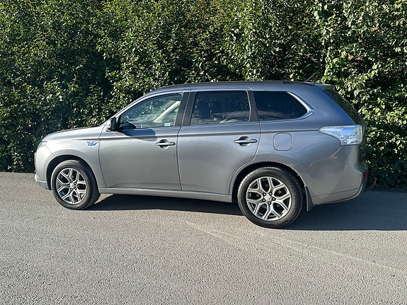 Mitsubishi Outlander 2 of 30