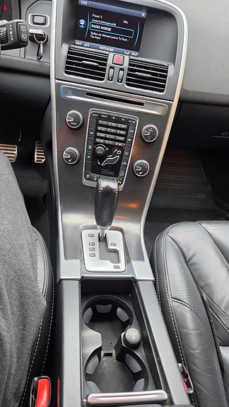 Volvo XC60 18 of 22