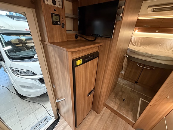 Weinsberg CaraSuite 700MX 12 of 23