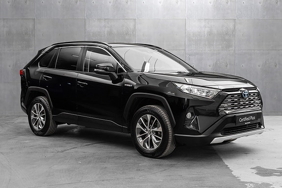 Toyota RAV4 6 of 24