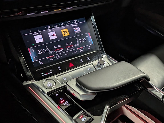 Audi e-tron 19 of 27