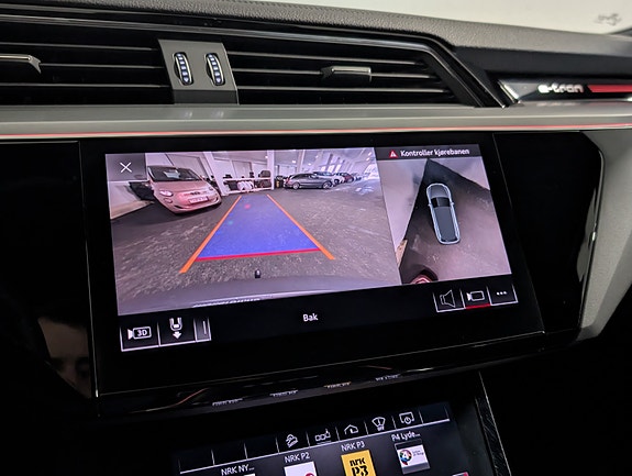 Audi e-tron 16 of 27