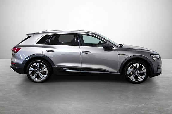 Audi e-tron 5 of 27