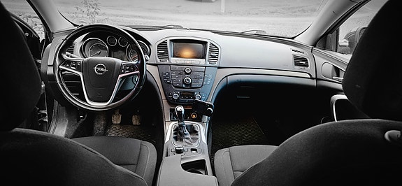 Opel Insignia 7 of 9