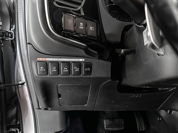 Mitsubishi Outlander 13 of 30