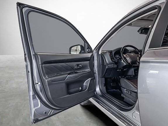 Mitsubishi Outlander 10 of 30