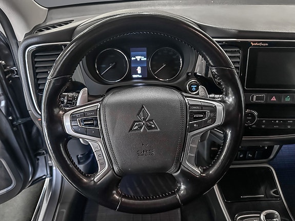 Mitsubishi Outlander 15 of 30