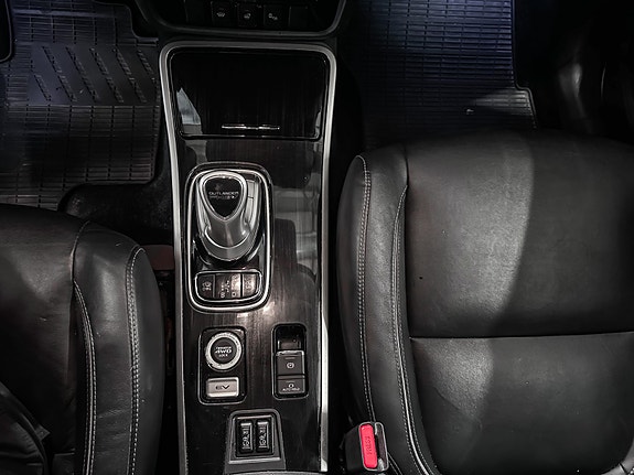 Mitsubishi Outlander 24 of 30